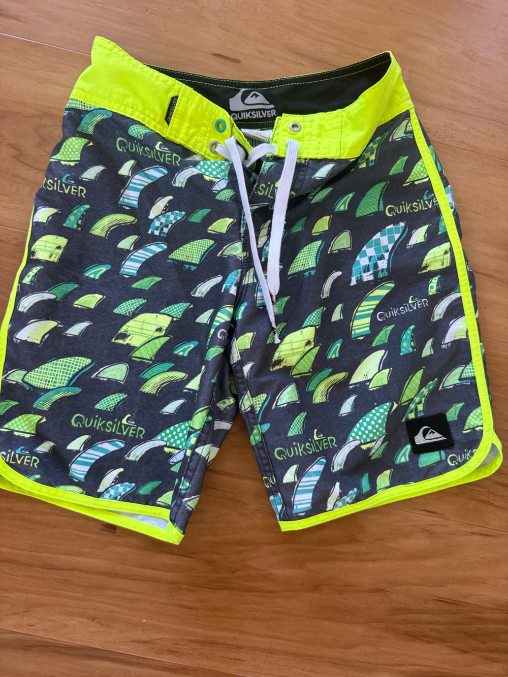 Quiksilver Neon Yellow & Teal Surf Fin Print Board Shorts